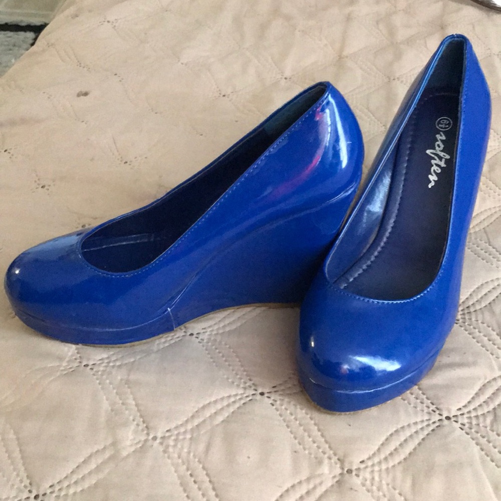 Shoes - Picture 2 of 2